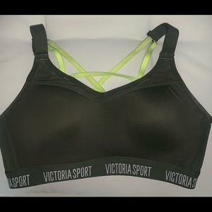 Victoria Sport racer back sports bra